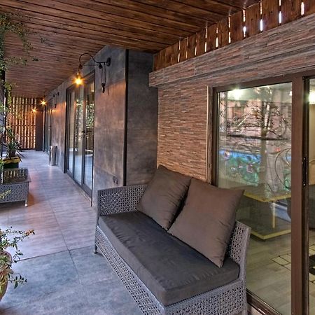 Sakhli At Chavchavadze Ave 15 Hotel Tbilisi Exterior photo
